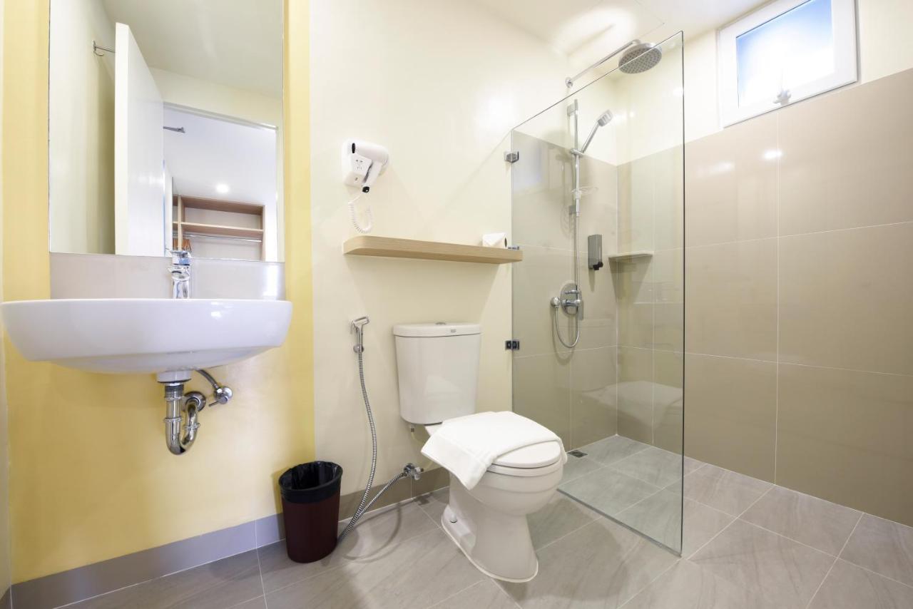 Hotel Hop Alabang Manila 3*