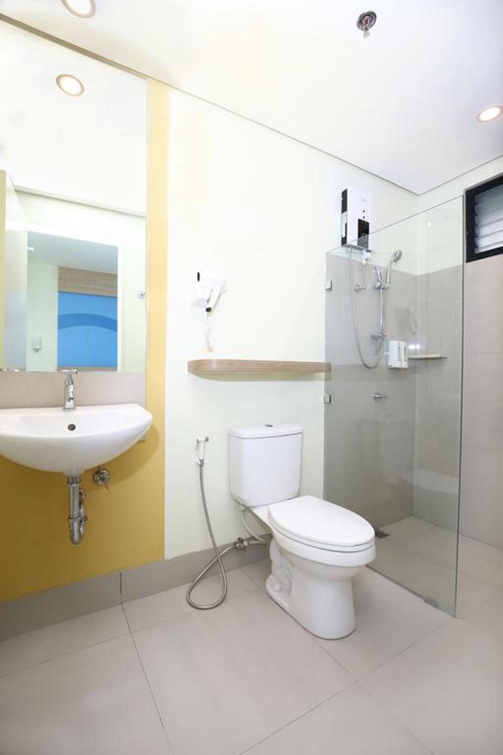 Hop Alabang Manila 3*