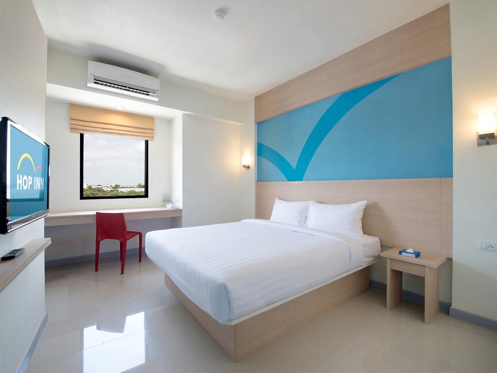 Hotel Hop Alabang Manila